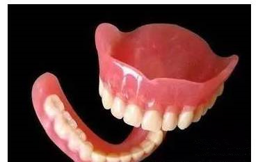 假牙如何清潔護理？