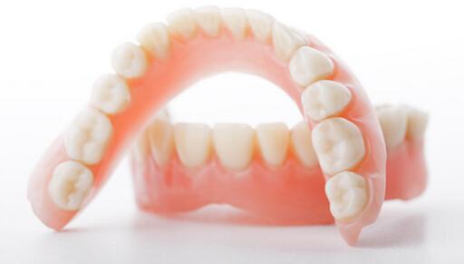 哪種假牙比較好
