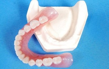 沒有牙齒能裝假牙嗎