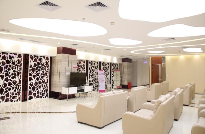 羅湖專(zhuan) 業(ye) 牙科醫院