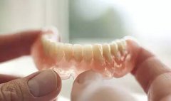 牙齒全口重建是什麽意思?把牙齒全部拔了做假牙嗎?